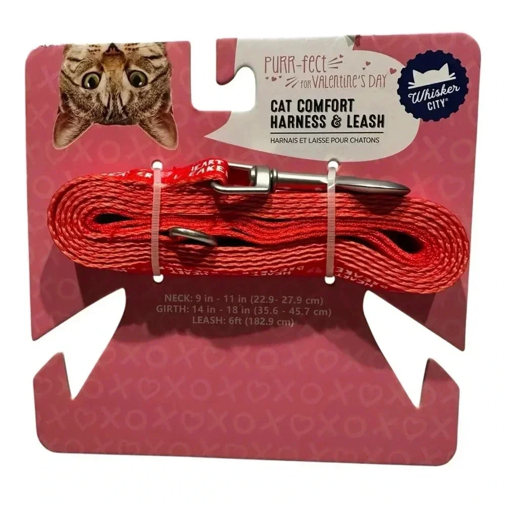 NWT Cat Harness and Leash Valentine’s Day